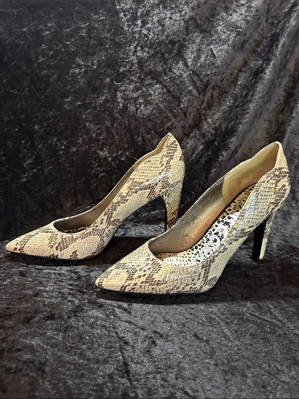Sam Edelman Snakeskin Pointed Toe Pumps - Beige/Brown Size 10
